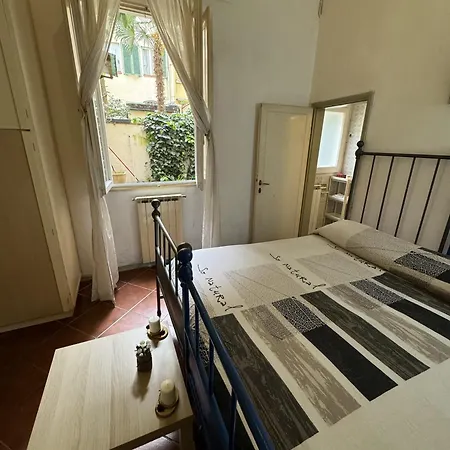 Il Segreto Di Via Laura - House In
