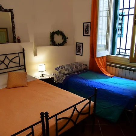 Appartement Il Segreto Di Via Laura - House In *