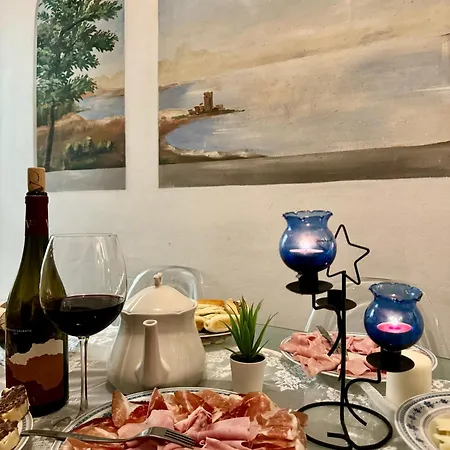 Apartamento Il Segreto Di Via Laura - House In *